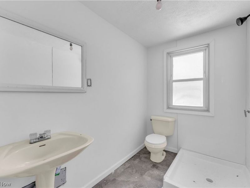 1261 E 113th Street, Cleveland, OH 44108 Photo 24