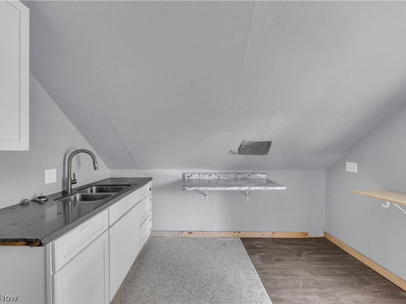 1261 E 113th Street, Cleveland, OH 44108 Photo 39