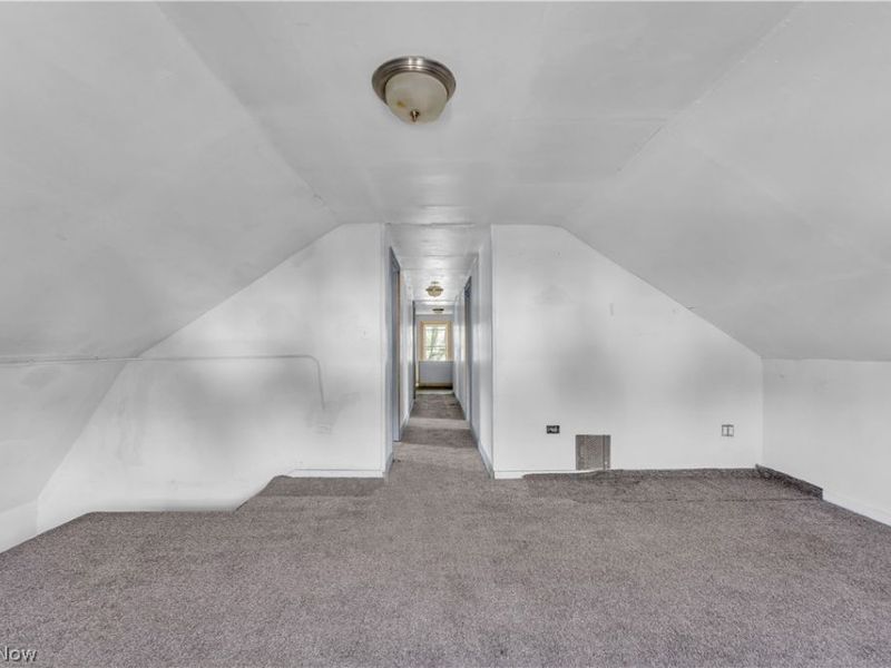 1261 E 113th Street, Cleveland, OH 44108 Photo 40