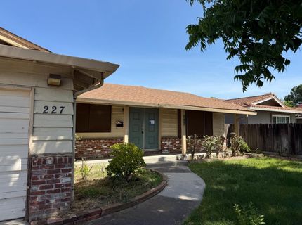 227 Sepulveda Dr, Stockton, CA 95210 Photo