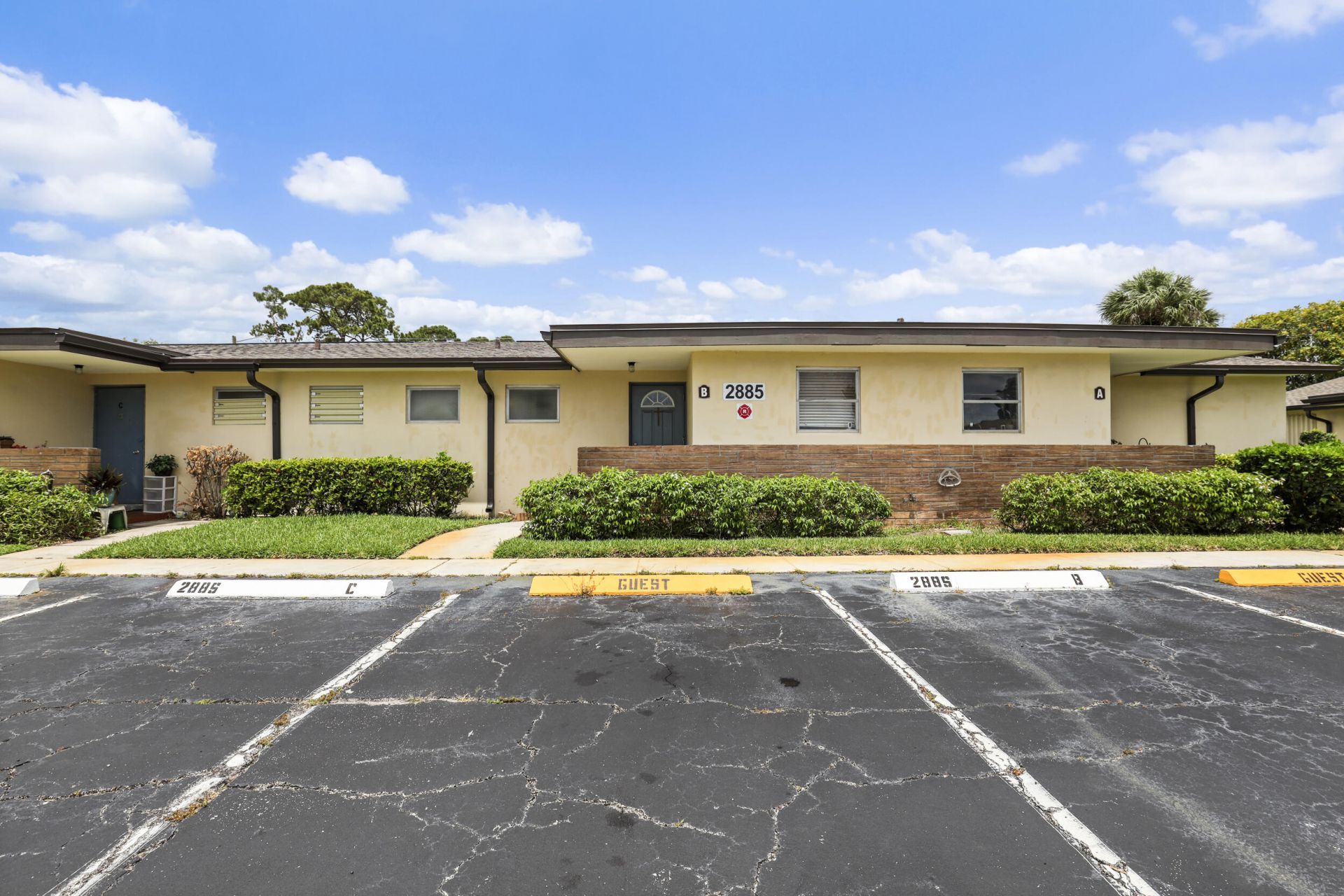 2885 W Ashley Dr Drive W, Unit B, West Palm Beach, FL 33415 Photo