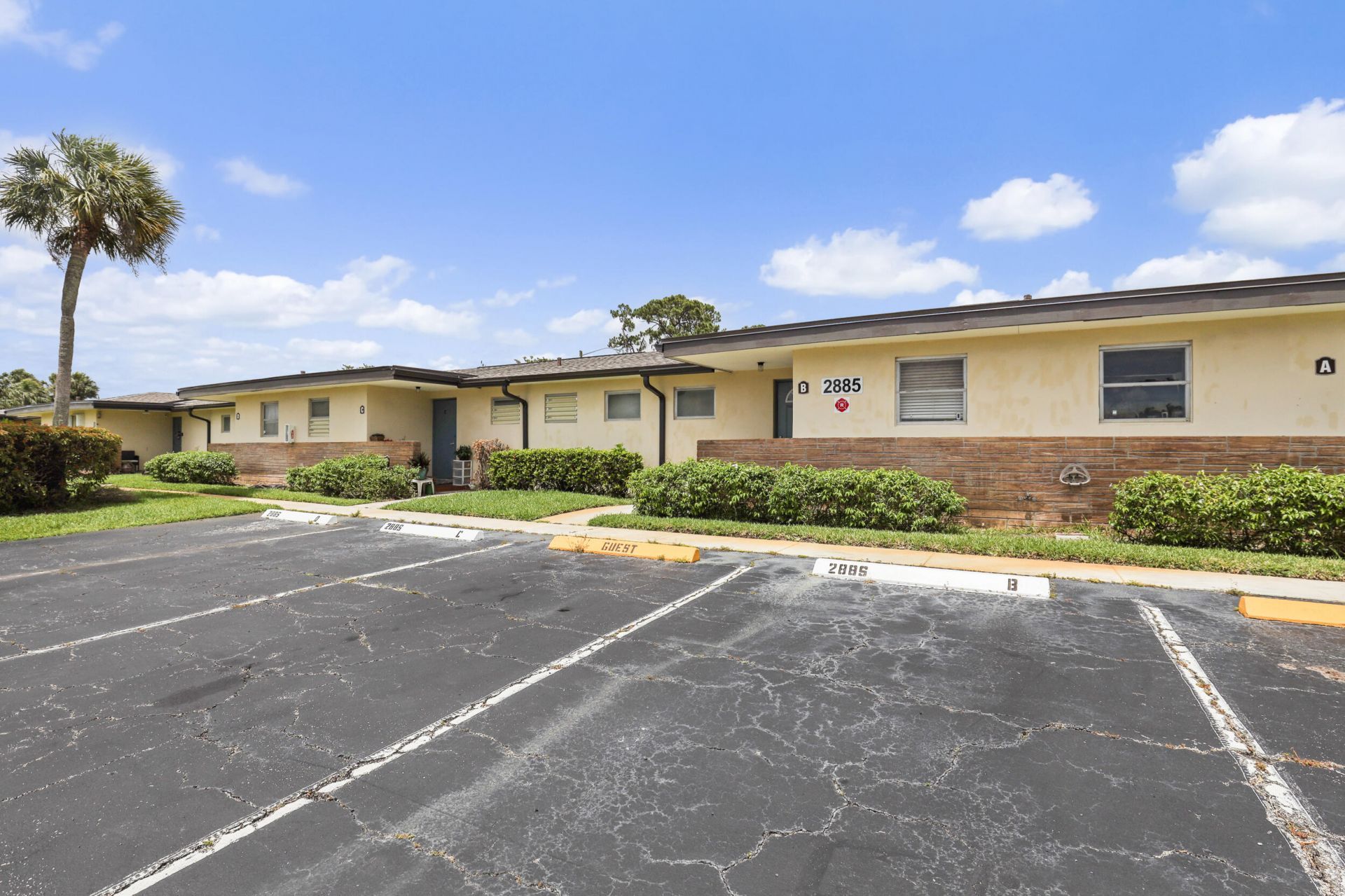 2885 W Ashley Dr Drive W, Unit B, West Palm Beach, FL 33415 Photo
