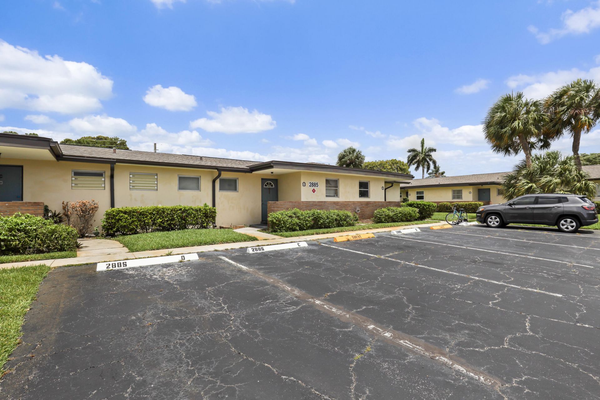 2885 W Ashley Dr Drive W, Unit B, West Palm Beach, FL 33415 Photo