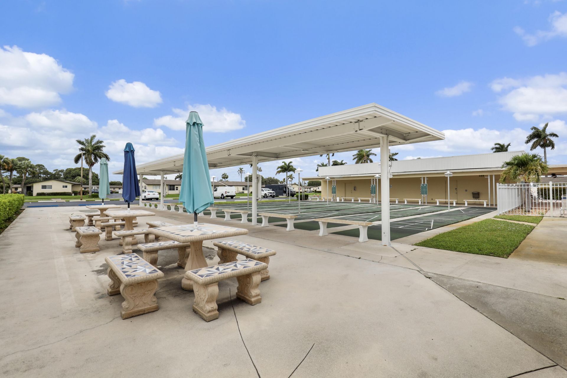 2885 W Ashley Dr Drive W, Unit B, West Palm Beach, FL 33415 Photo