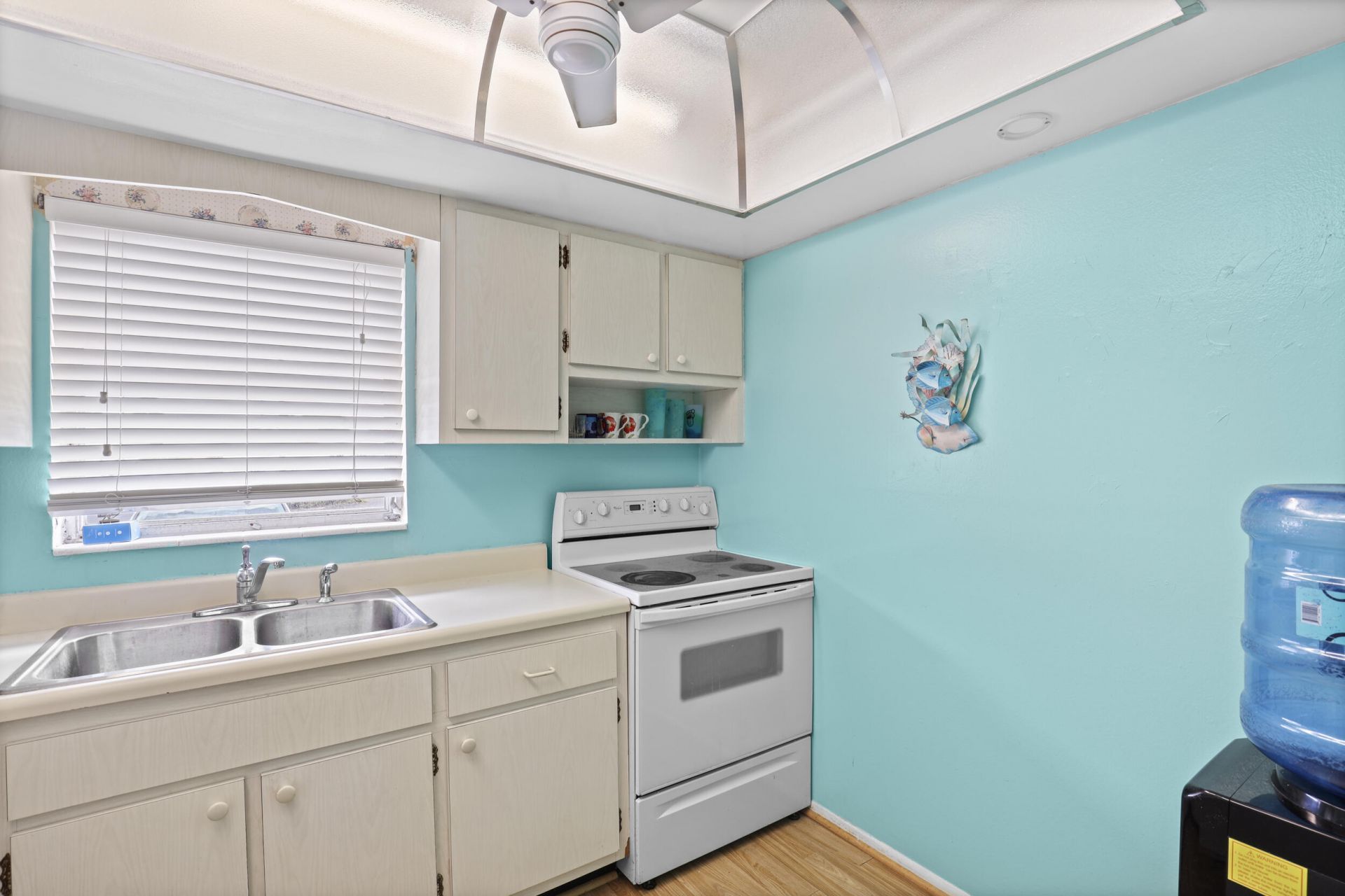 2885 W Ashley Dr Drive W, Unit B, West Palm Beach, FL 33415 Photo