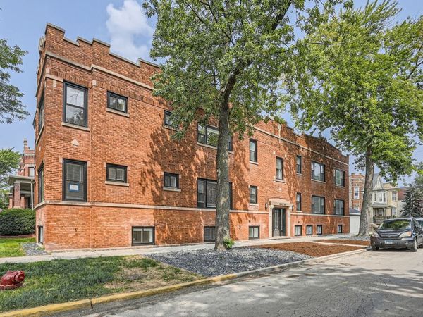 2602 N Springfield Avenue , Unit 1, Chicago, IL 60647