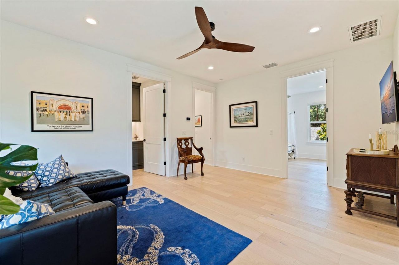 610 5th Street N, Saint Petersburg, FL 33701 Photo