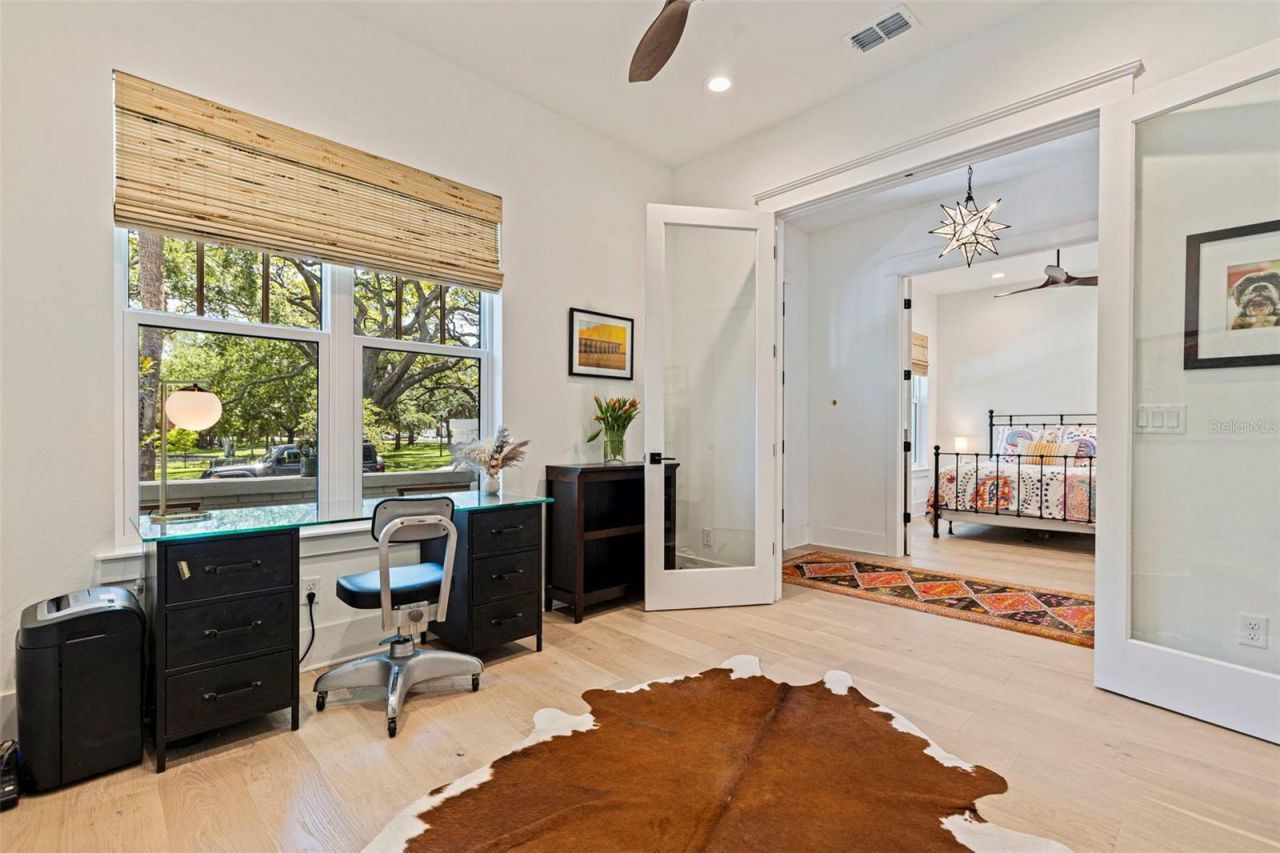 610 5th Street N, Saint Petersburg, FL 33701 Photo