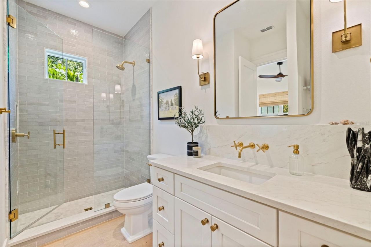 610 5th Street N, Saint Petersburg, FL 33701 Photo