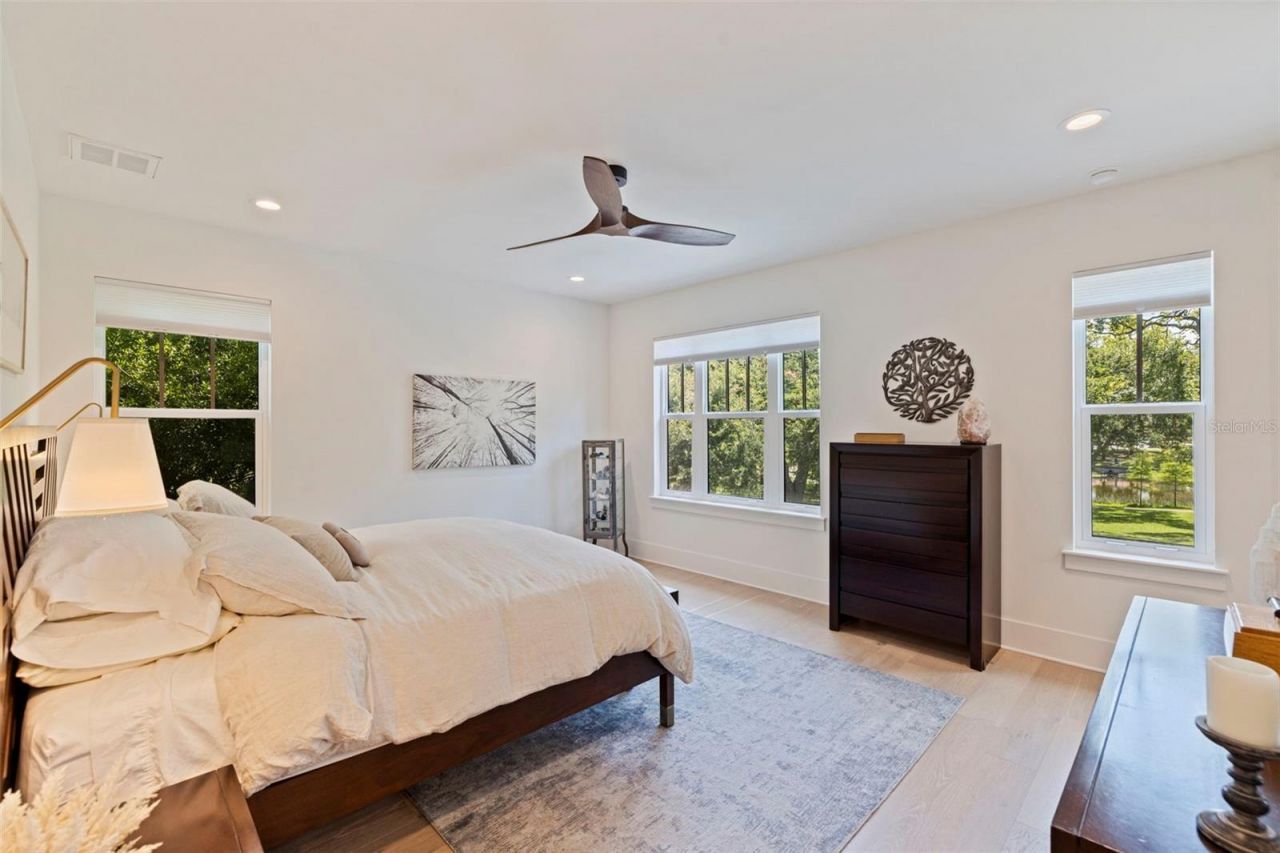 610 5th Street N, Saint Petersburg, FL 33701 Photo