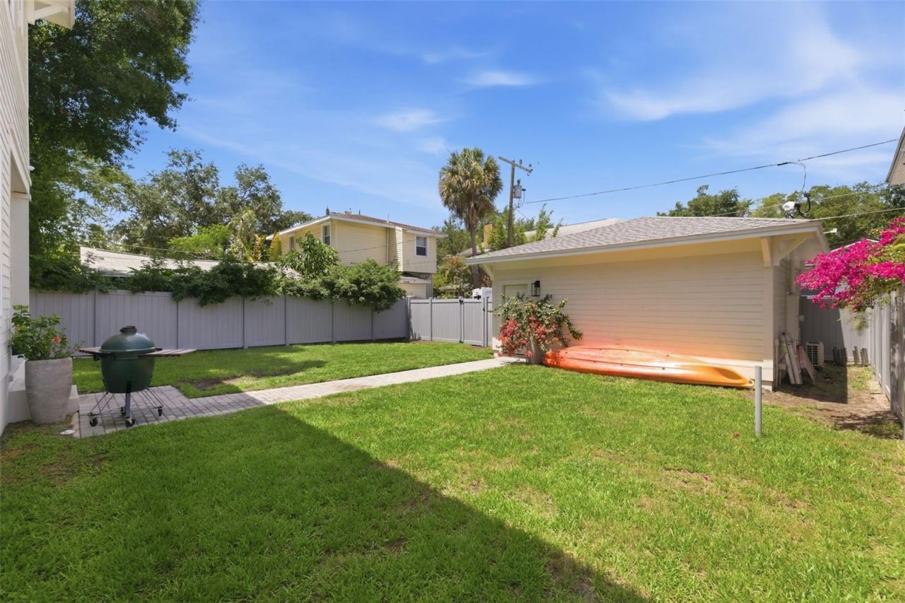 610 5th Street N, Saint Petersburg, FL 33701 Photo
