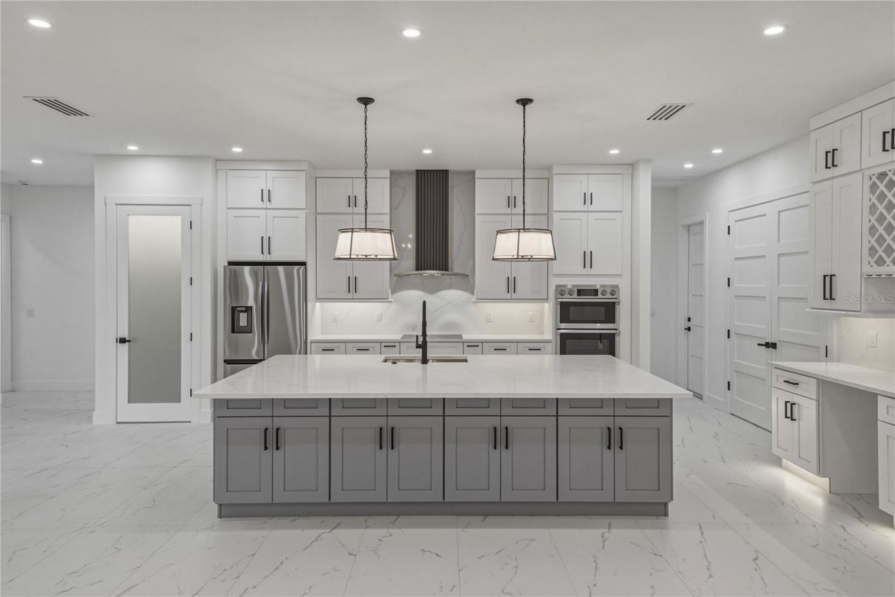 14080 Sydney Road, Dover, FL 33527 Photo