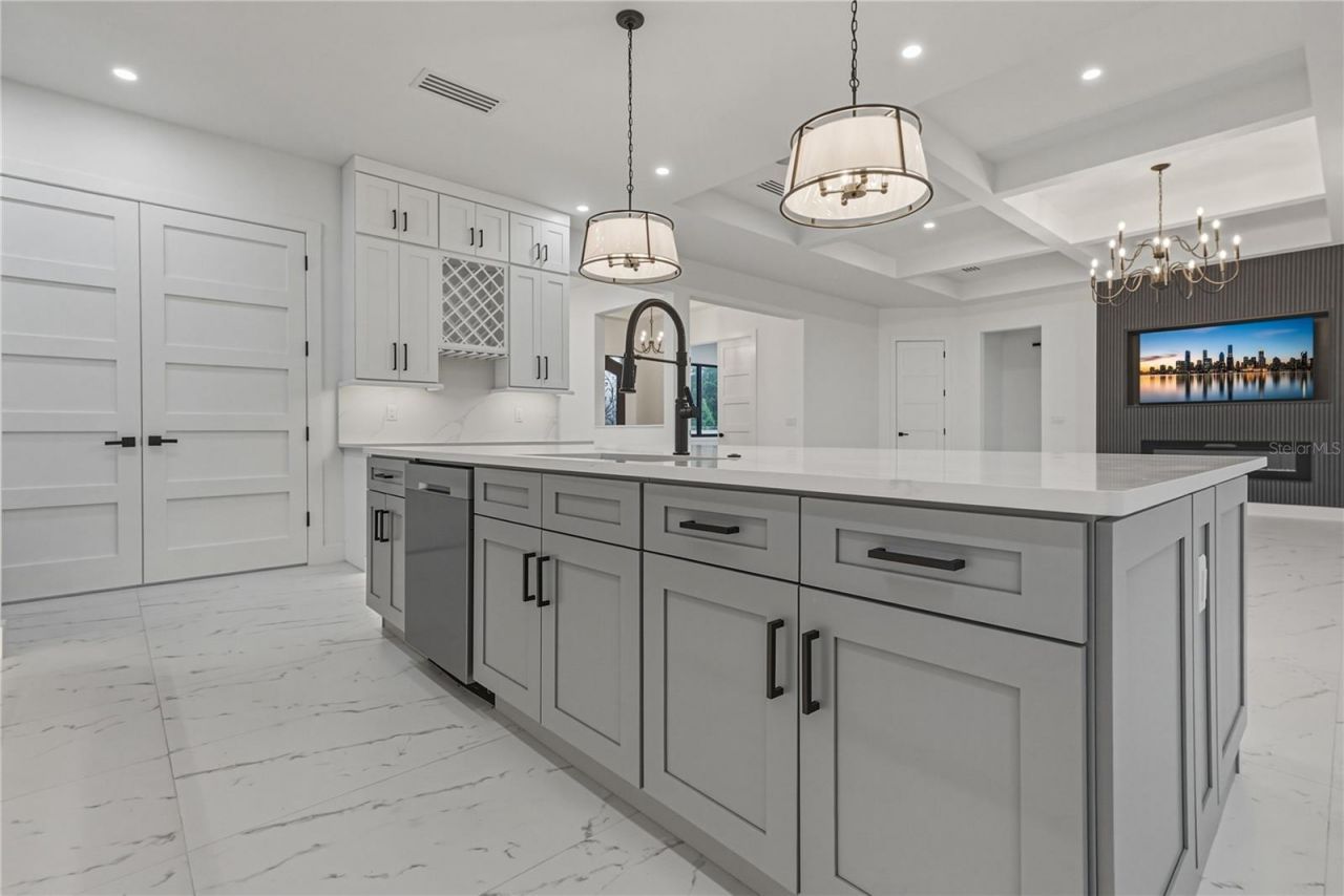 14080 Sydney Road, Dover, FL 33527 Photo