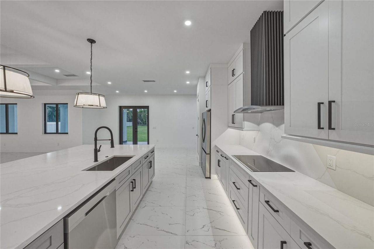 14080 Sydney Road, Dover, FL 33527 Photo