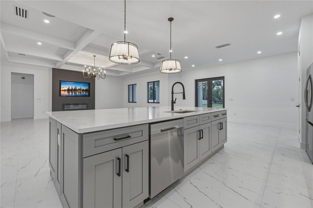 14080 Sydney Road, Dover, FL 33527 Photo