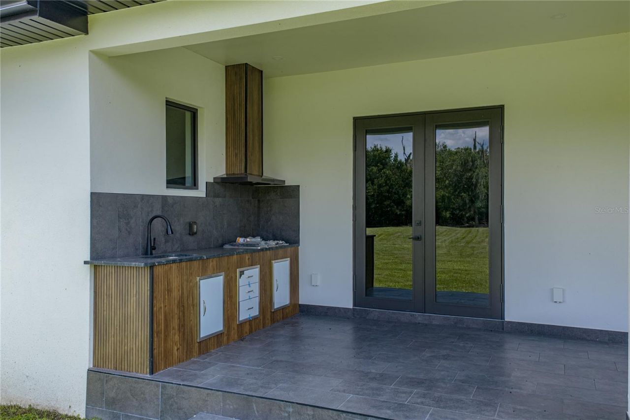 14080 Sydney Road, Dover, FL 33527 Photo