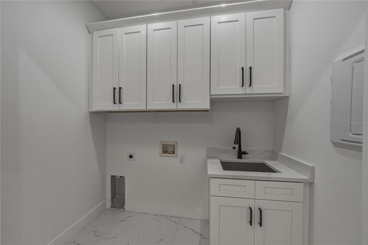 14080 Sydney Road, Dover, FL 33527 Photo