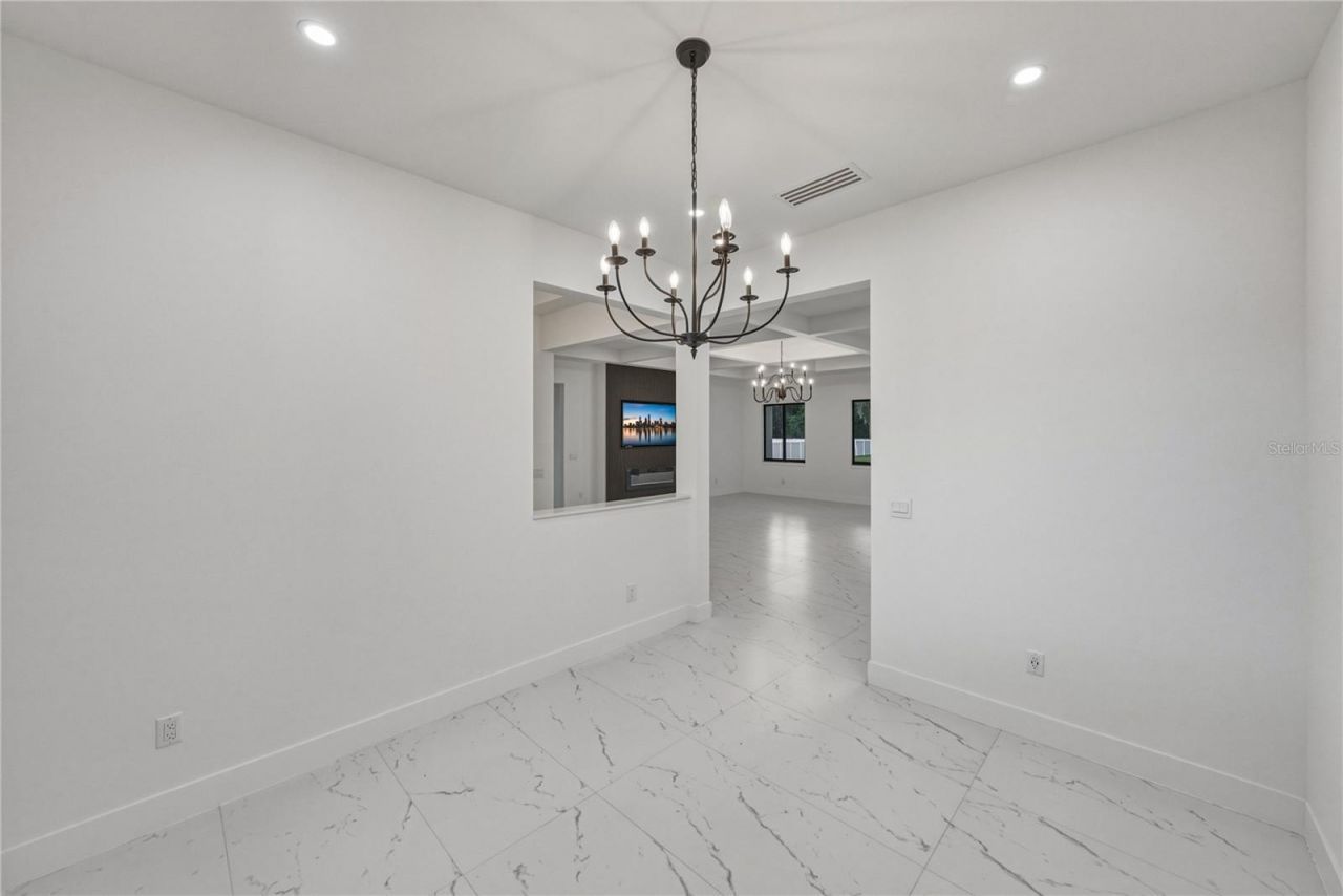 14080 Sydney Road, Dover, FL 33527 Photo