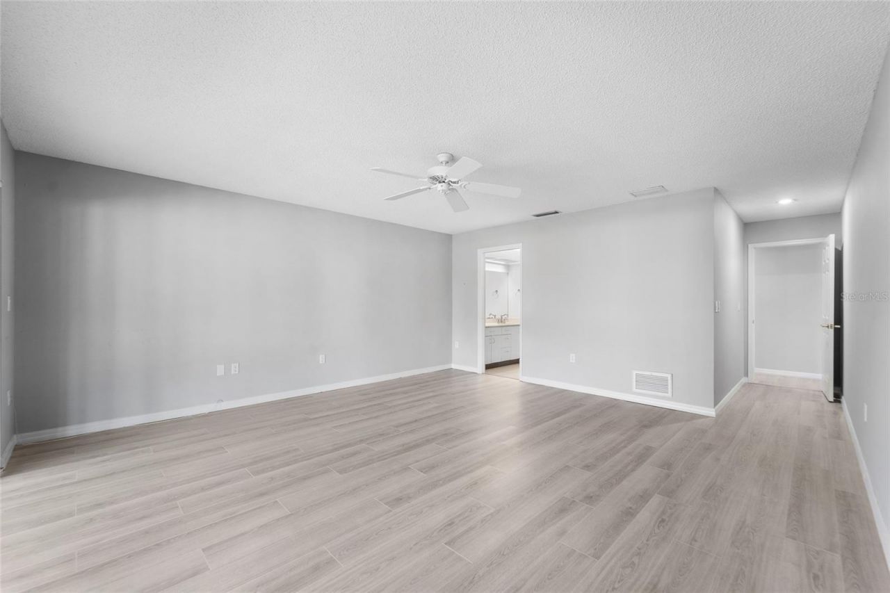 3766 Ballantrae Drive, Unit 22D, Sarasota, FL 34238 Photo