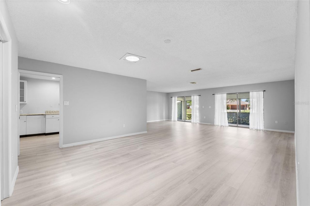 3766 Ballantrae Drive, Unit 22D, Sarasota, FL 34238 Photo