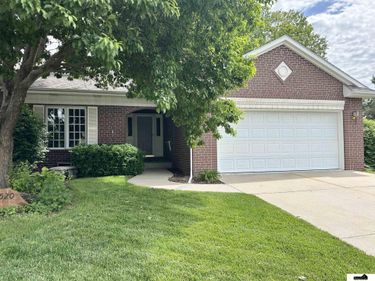3520 Cape Charles Road E, Lincoln, NE 68516