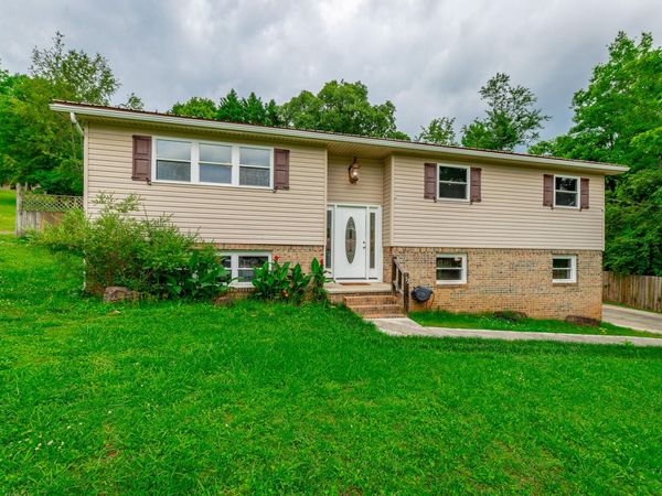 72 Gregory Lane, LaFayette, GA 30728