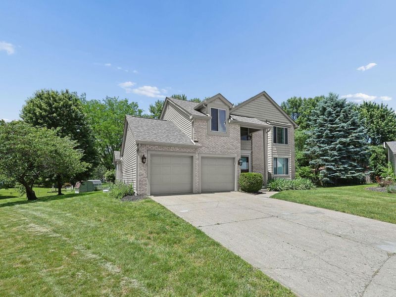 651 Lytton Court, Columbus, OH 43230 Photo 2