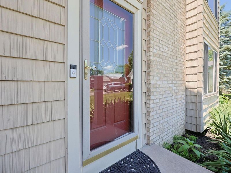 651 Lytton Court, Columbus, OH 43230 Photo 4