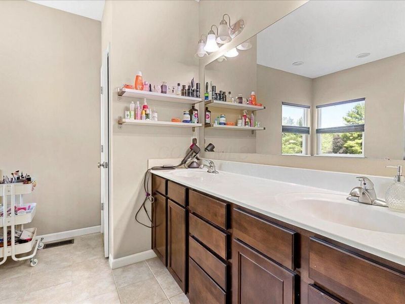 2009 Rocklake Court, Lewis Center, OH 43035 Photo 27