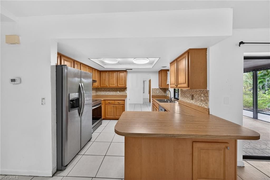2233 SW 4th St , Cape Coral, FL 33991 Photo