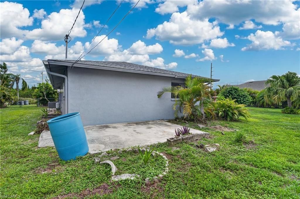 2233 SW 4th St , Cape Coral, FL 33991 Photo