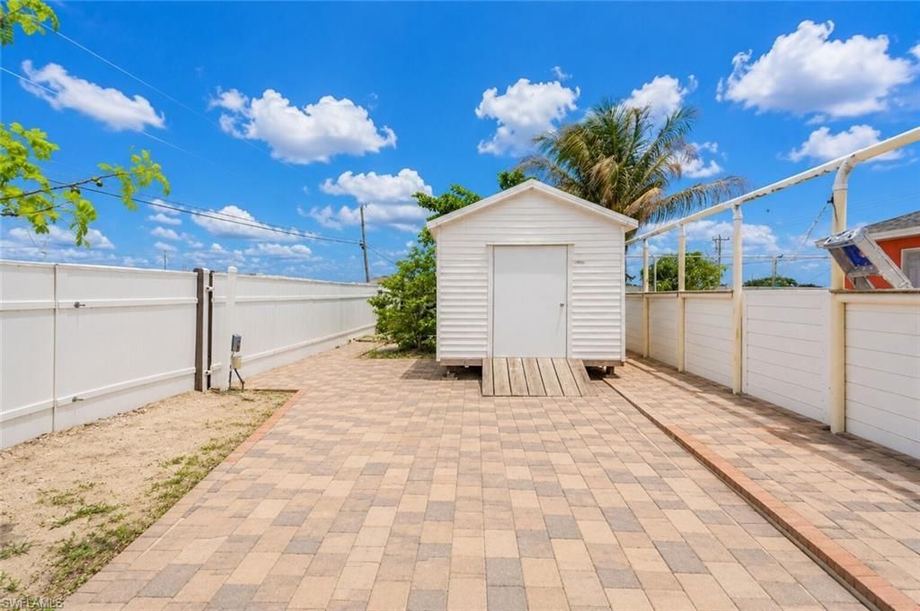 507 Diplomat Pkwy E, Cape Coral, FL 33909 Photo