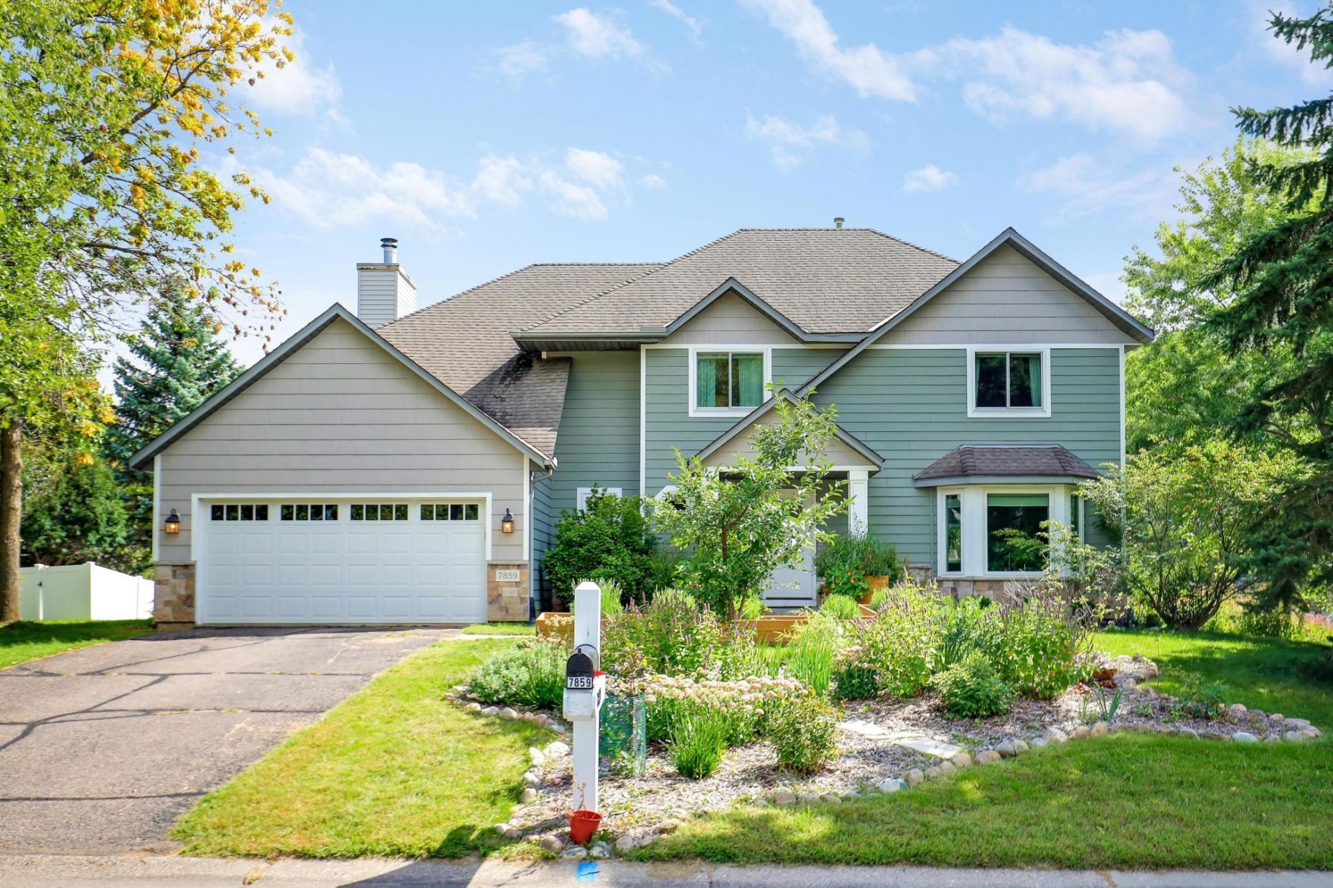 7859 Dover Cove , Eden Prairie, MN 55347