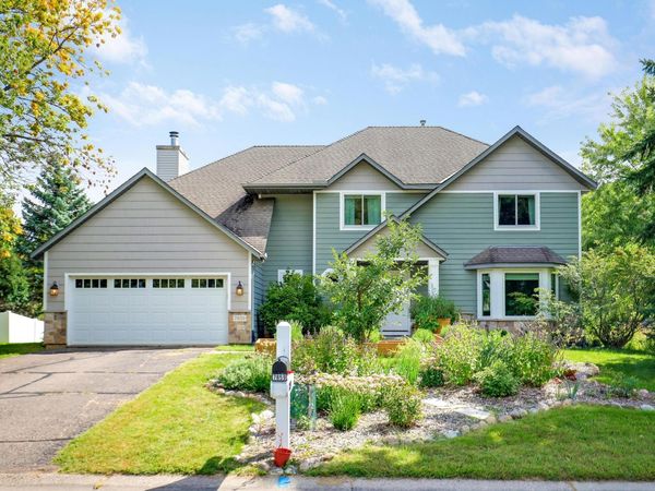 7859 Dover Cove, Eden Prairie, MN 55347