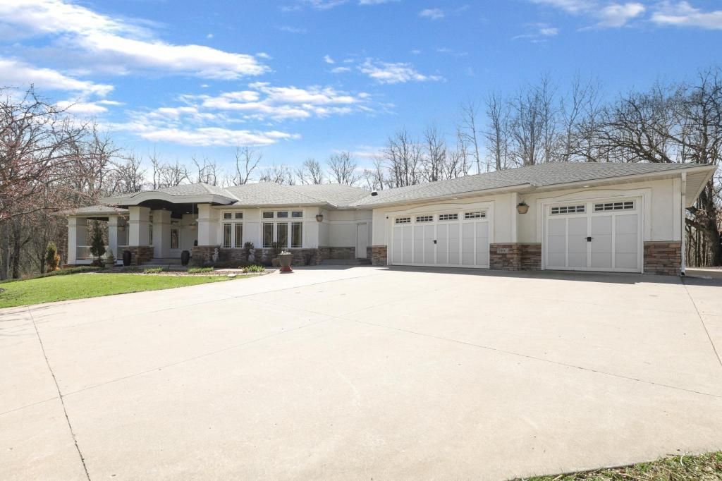 9401 Elm Court , Prior Lake, MN 55372