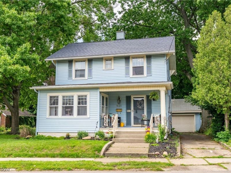 921 E Gorgas Street, Louisville, OH 44641 Photo 2