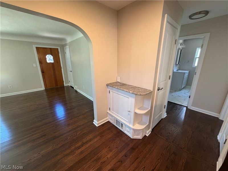 21779 Eaton Road, Fairview Park, OH 44126 Photo 12