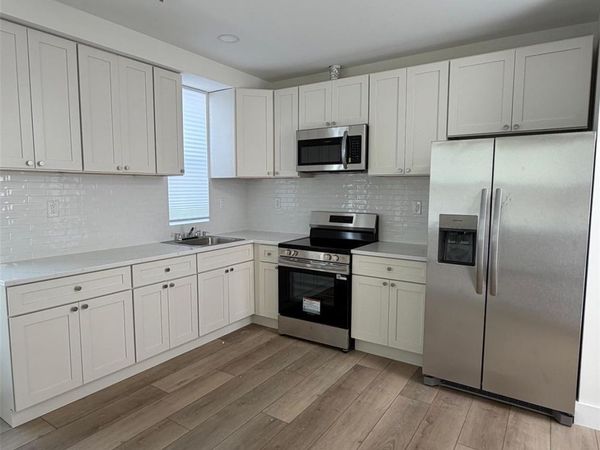 910 E 226th Street , Bronx, NY 10466