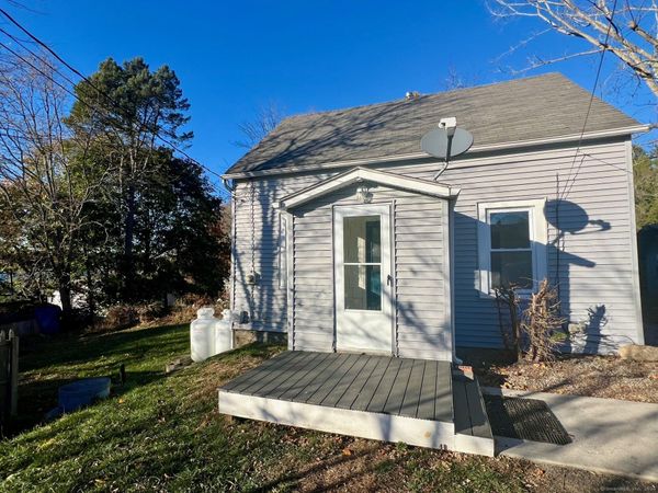 8 Burgeville , Groton, CT 06340