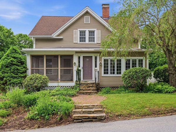 98 Walnut St, North Brookfield, MA 01535
