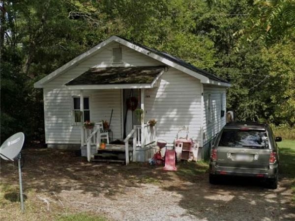 355 Foster Street , Burlington, NC 27217