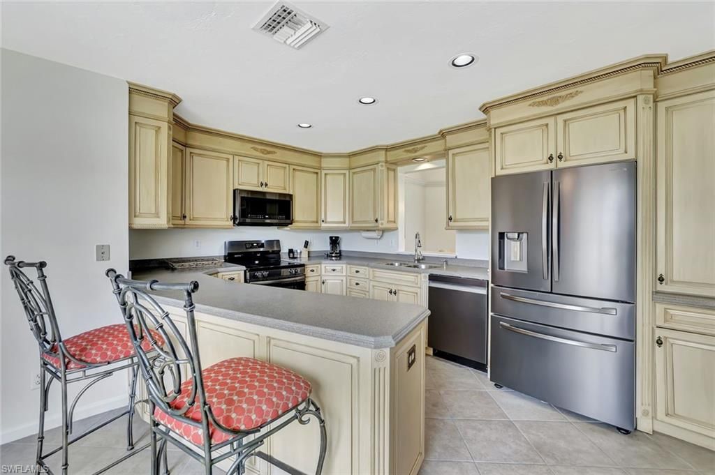 5859 Westbourgh Ct, Naples, FL 34112 Photo