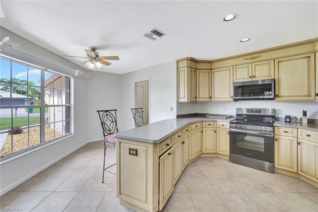 5859 Westbourgh Ct, Naples, FL 34112 Photo