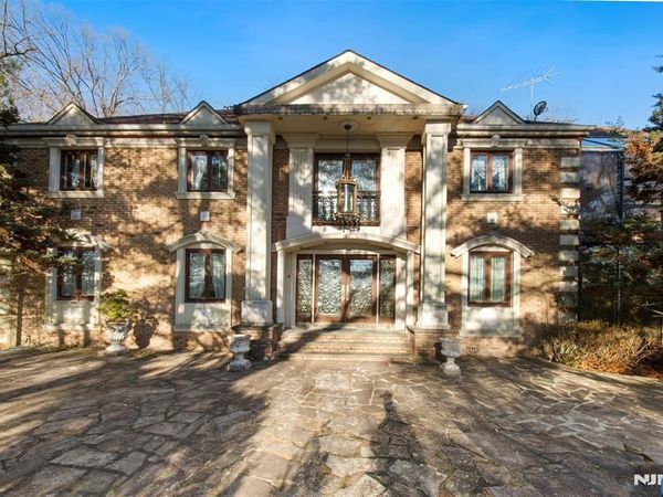 12 E Saddle River Road, SADDLE RIVER, NJ 07458