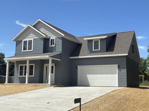 N1647 Lincoln AVENUE, Lake Geneva, WI 53147