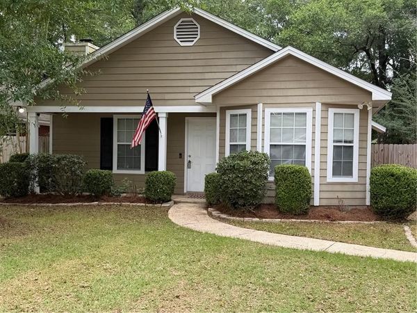 1004 Wesley Avenue, Mobile, AL 36609