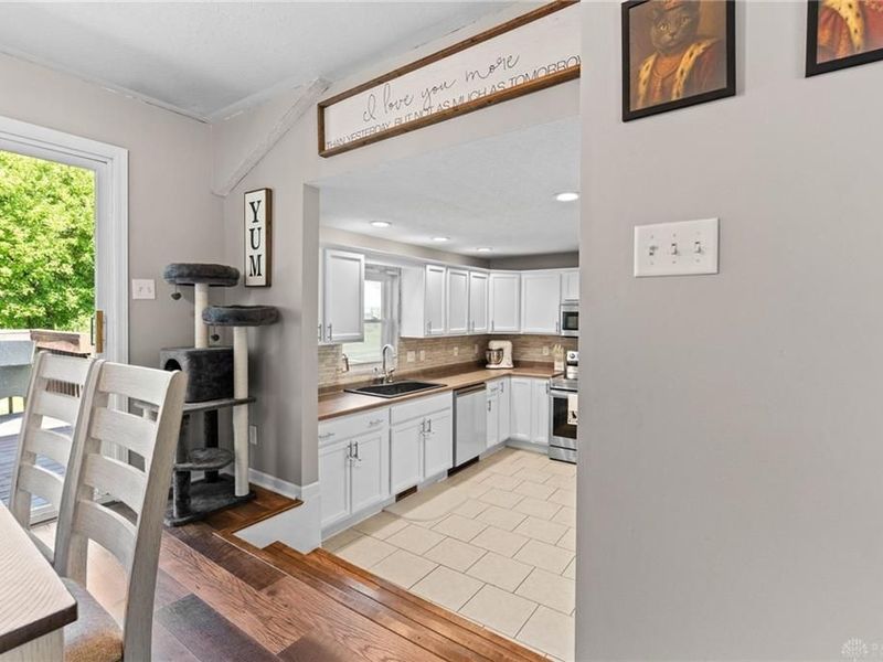 9557 Roberts Drive, Franklin Township, OH 45005 Photo 8