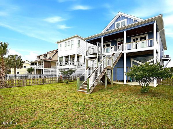 184 Sailfish Street , Holden Beach, NC 28462