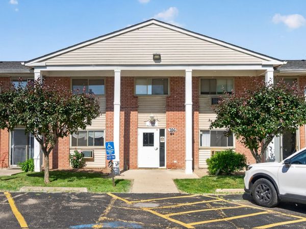 706 Marilyn Avenue , Unit 204, Glendale Heights, IL 60139