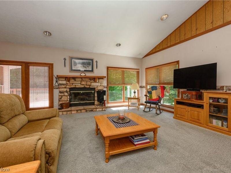 8745 Broadview Road, Broadview Heights, OH 44147 Photo 4